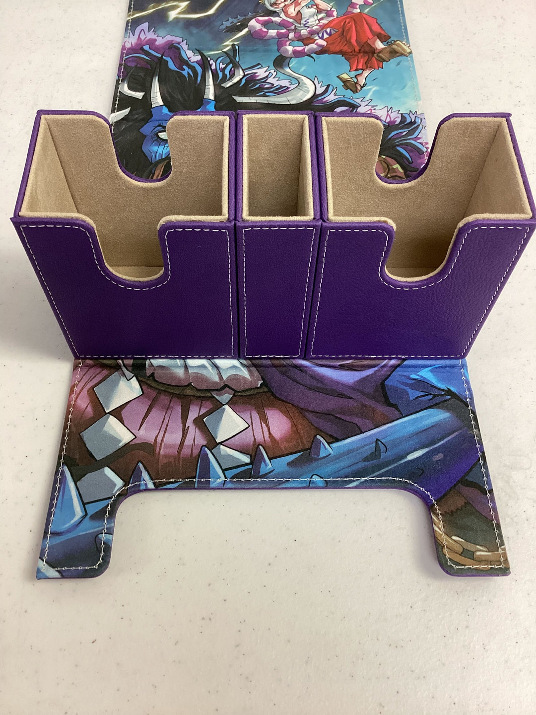 One Piece - Kaido & Yamato Deck Box - Dueling Guard - Purple - Ex. condition