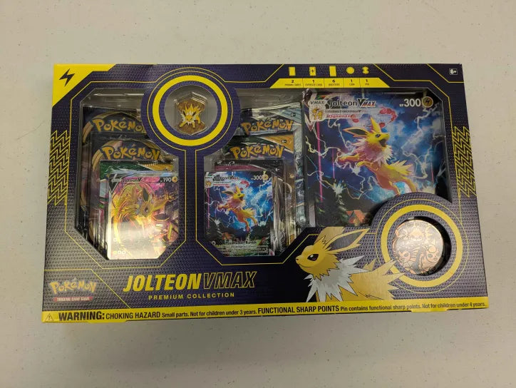 Pokemon: Jolteon VMAX Premium Collection - SEE PHOTOS