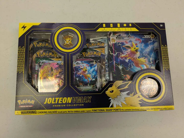 Pokemon: Jolteon VMAX Premium Collection - SEE PHOTOS