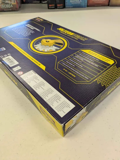 Pokemon: Jolteon VMAX Premium Collection - SEE PHOTOS