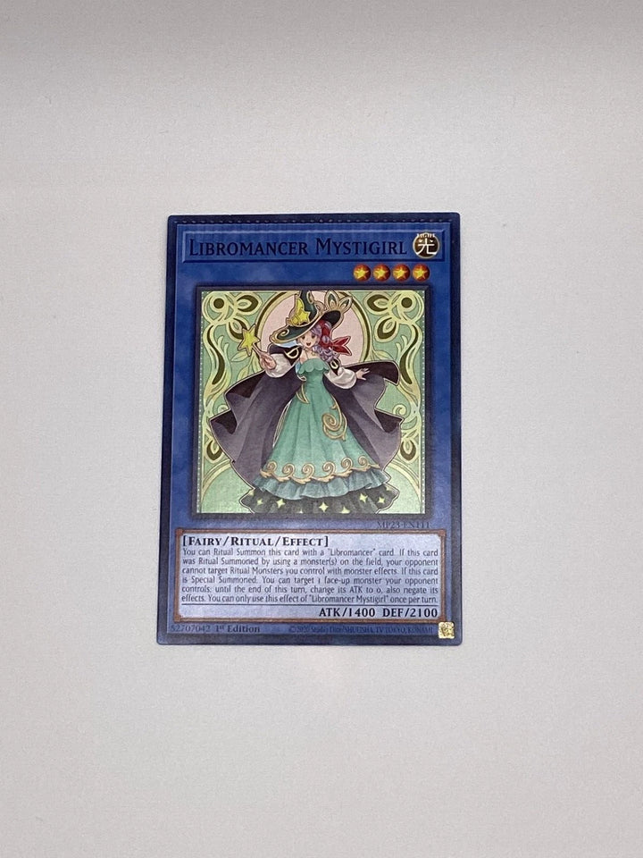 YuGiOh - Libromancer Mystigirl - Misprint - 1st Ed - MP23-EN111 - NM 🔥🔥🔥
